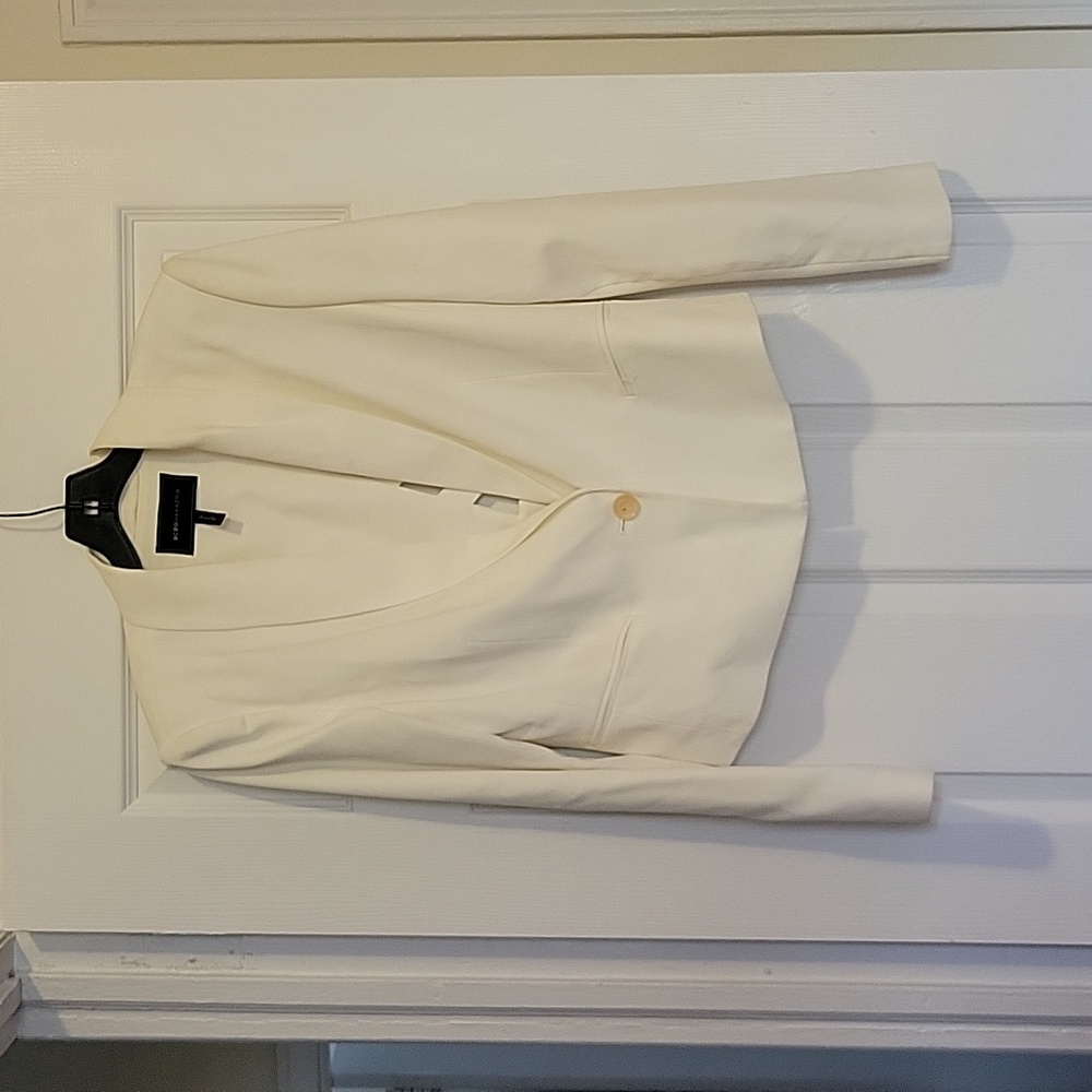 BCBG Crop Blazer Size Large NWOT